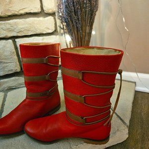 GUCCI Red rain/snow boots Size 8